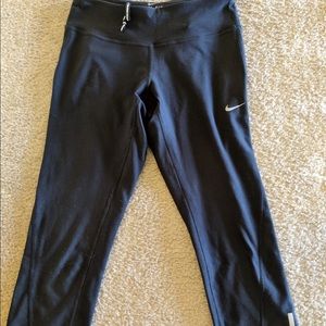Black nike cropped leggings